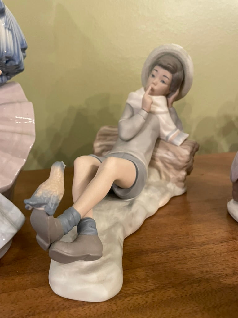 Lladro Bird Watcher 4730