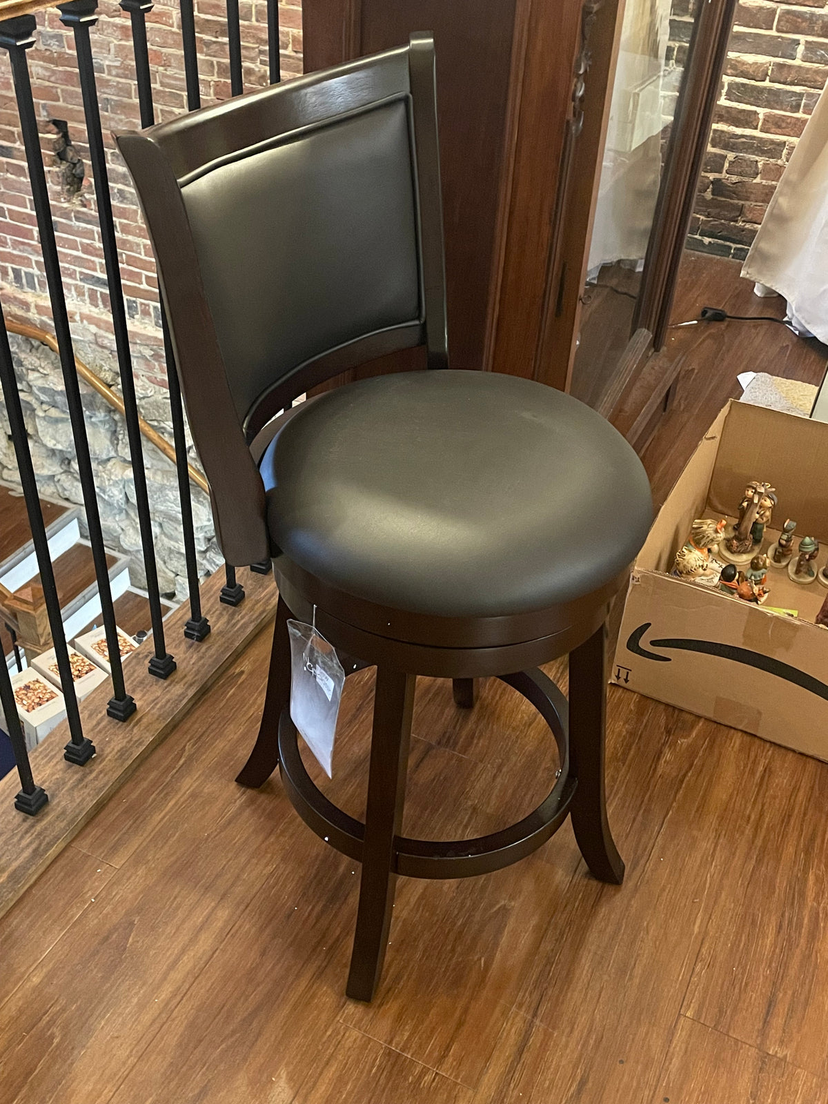 New Classic Design Bar Stool