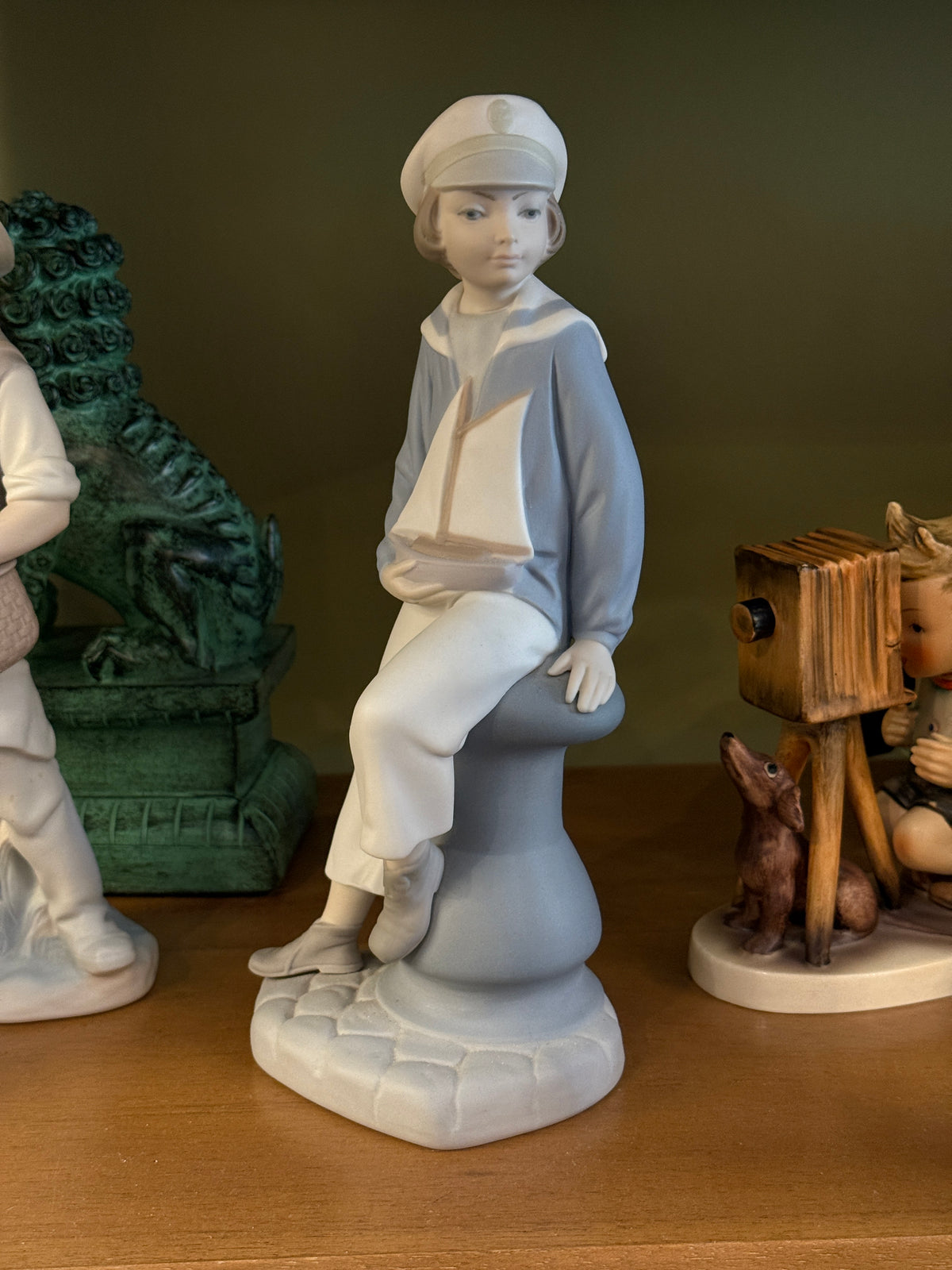 Lladro Boy With Yacht 4810