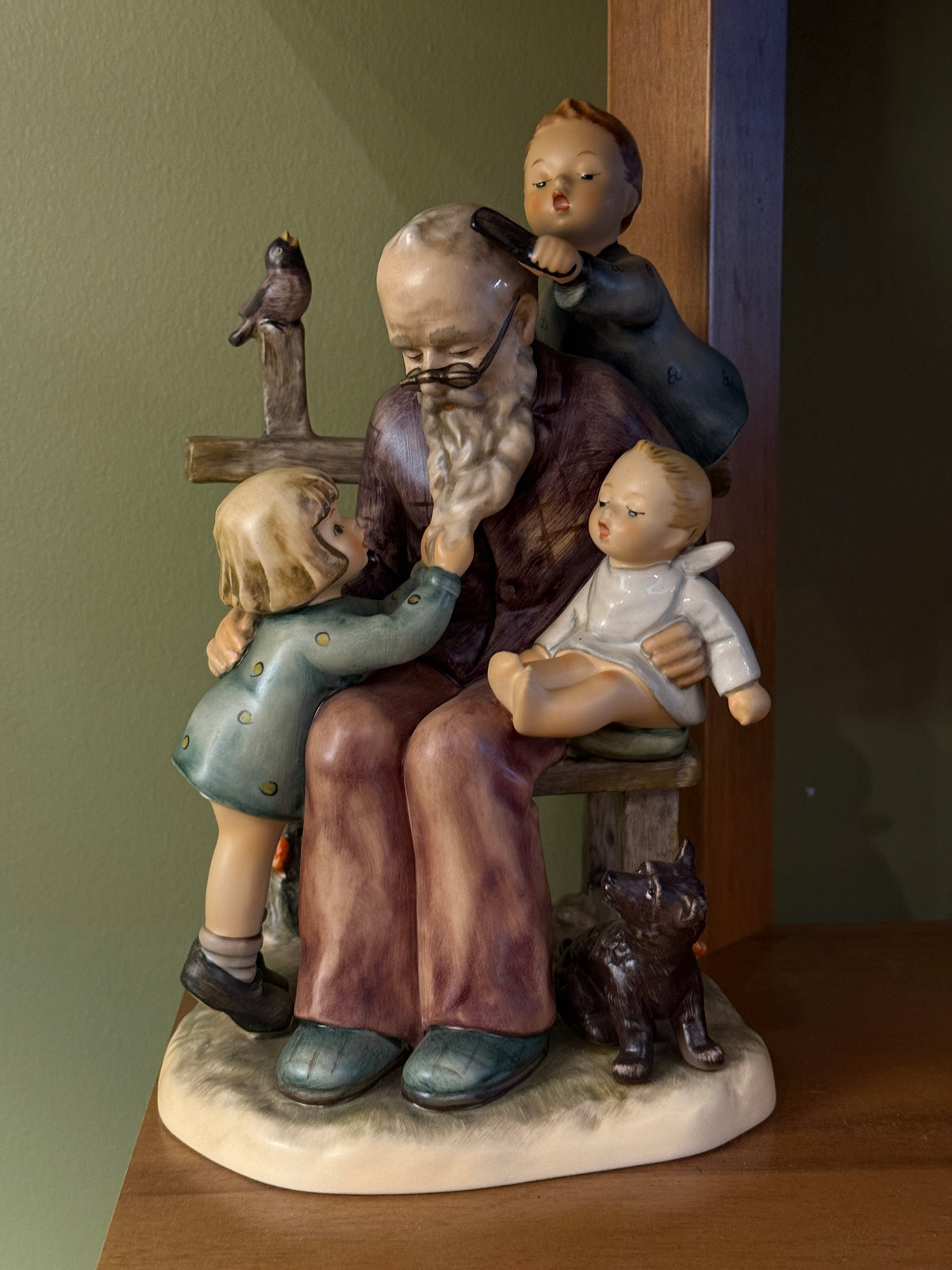 Hummel At Grandpa's 621